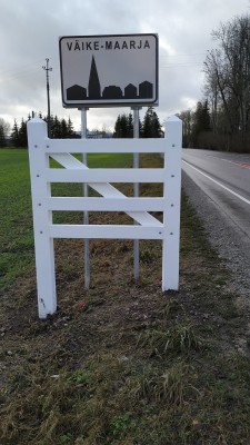 Väike-Maarja asulaväravad
